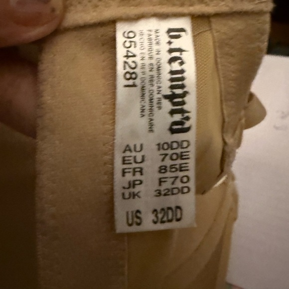 B.TEMPT’D BY WACOAL FUTURE WIRE-FREE FOUNDATION NATURAL TAN 32DD 954281 - Picture 11 of 11